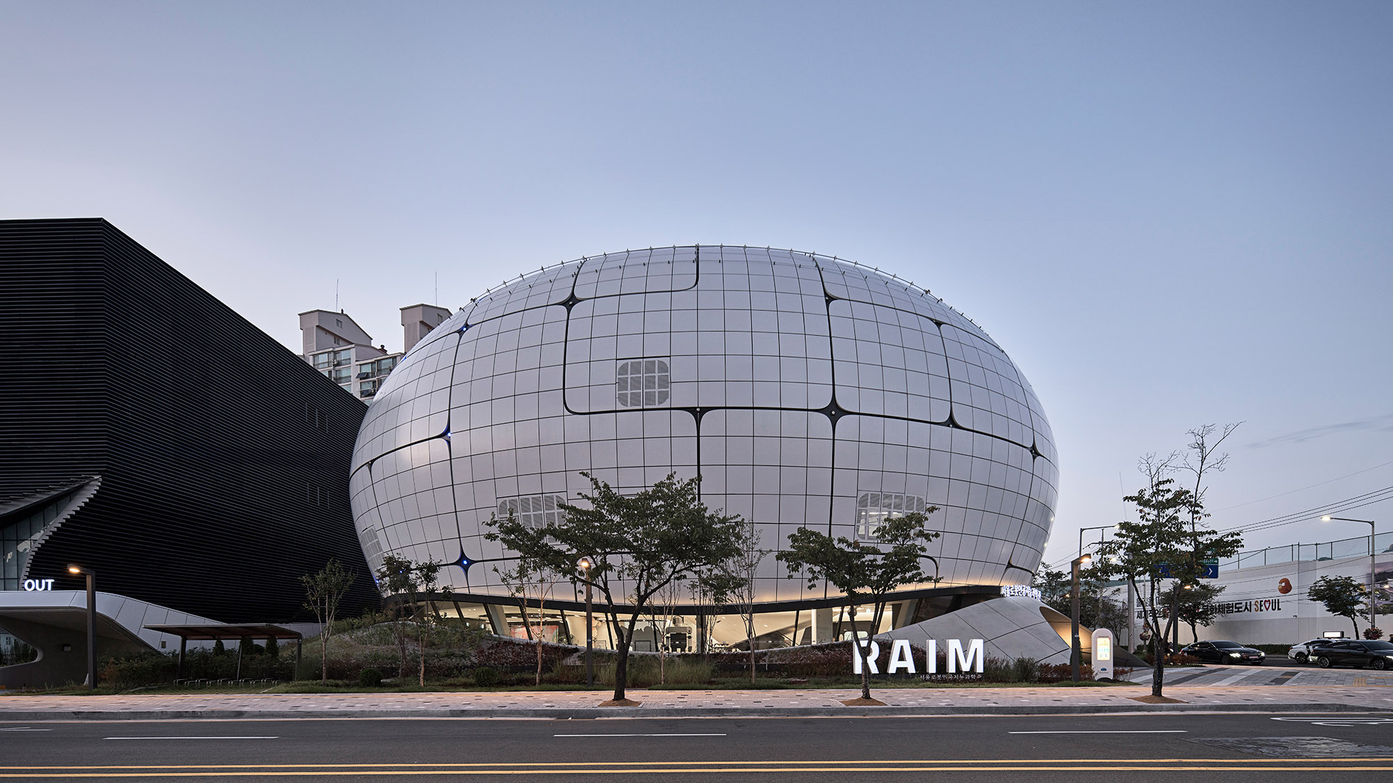 全球首座機器人與人工智慧科學館「Seoul RAIM」坐落首爾。（Photo Credit：Melike Altınışık Architects）